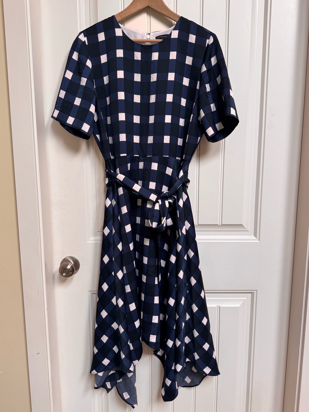 Banana Republic Blue & White Gingham Handkerchief Hem Fit & Flare Dress. Size 12